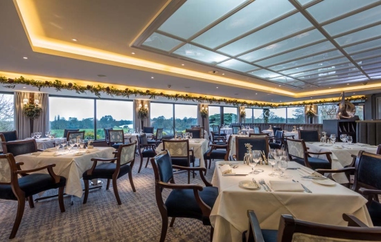 Restaurant-wide-shot
