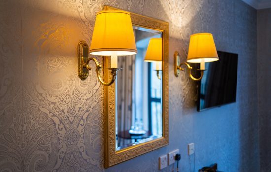 Classic-bedroom-mirror-2