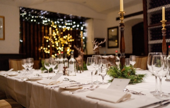 Cellar-festive-table-2
