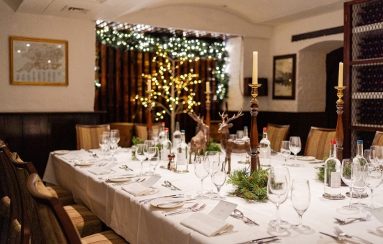 Cellars-festive-table-8